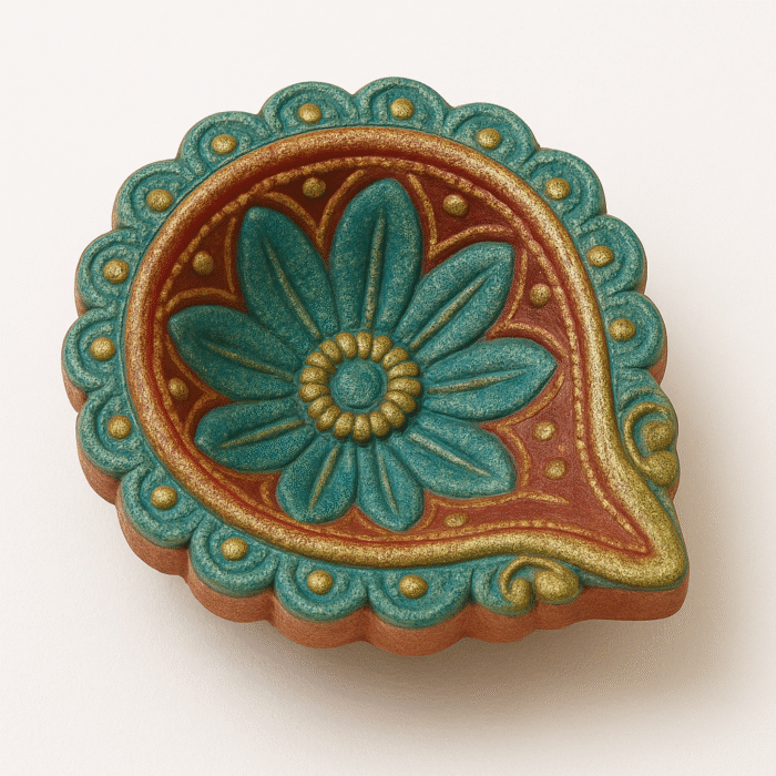 Set of Diya Oil Lamps with Floral Patterns - Image 2